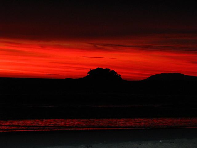 Amanhecer visto da Praia de Fora