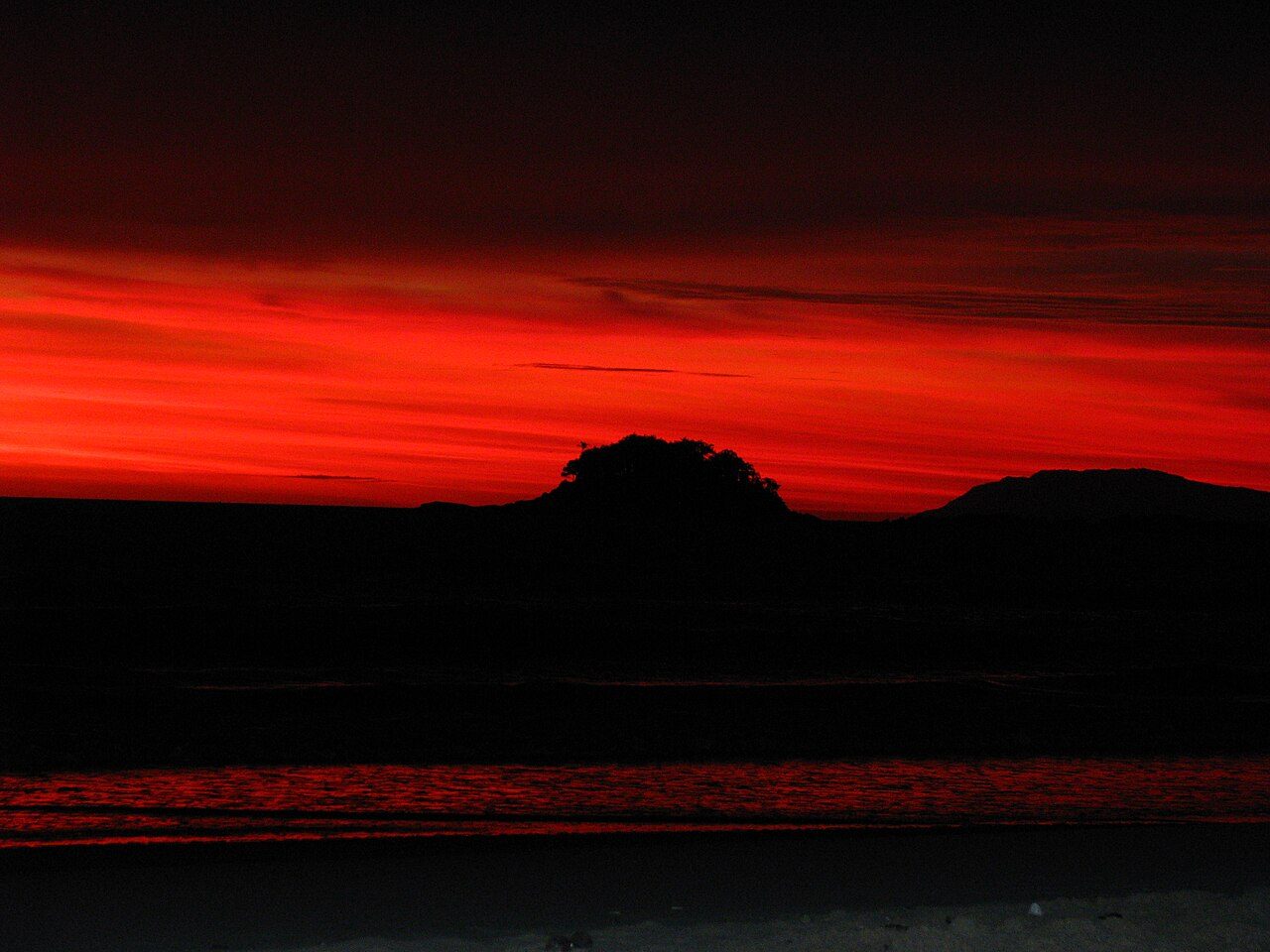 Amanhecer visto da Praia de Fora